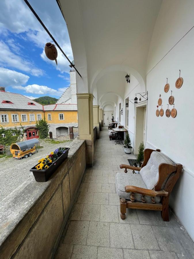 Apartman Gold Na Zamku Ческа-Каменіце Екстер'єр фото